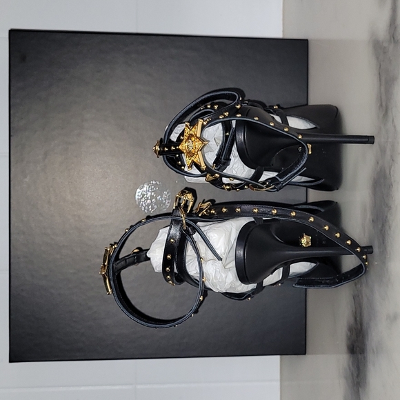 NWT Versace Medusa Western Cage Pumps - Picture 9 of 12